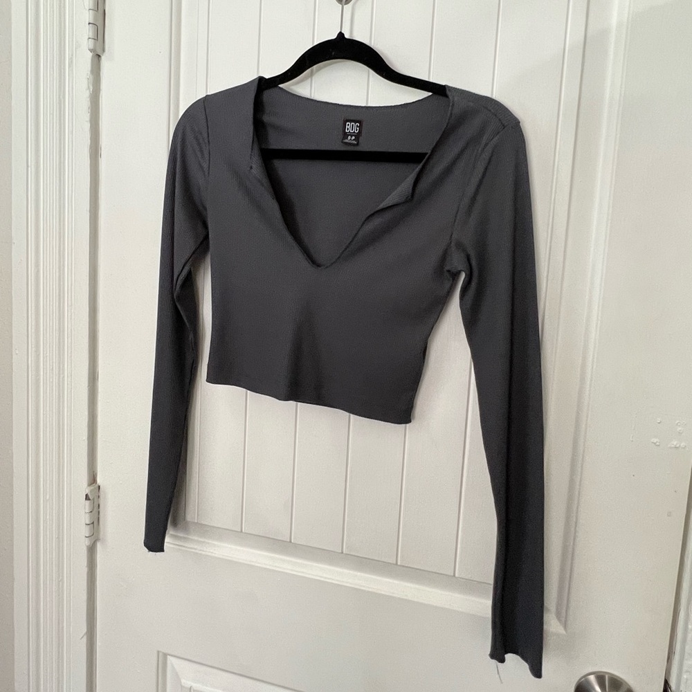 BDG Urban Outfitters Cropped Ribbed Long Sleeve Blouse Shirt in Gray Small